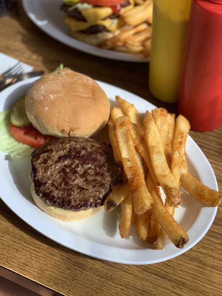 lucys place sedgwick 2