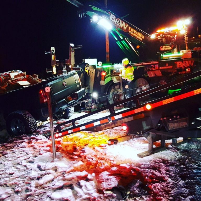 b and w towing painted post 3 2 768x768