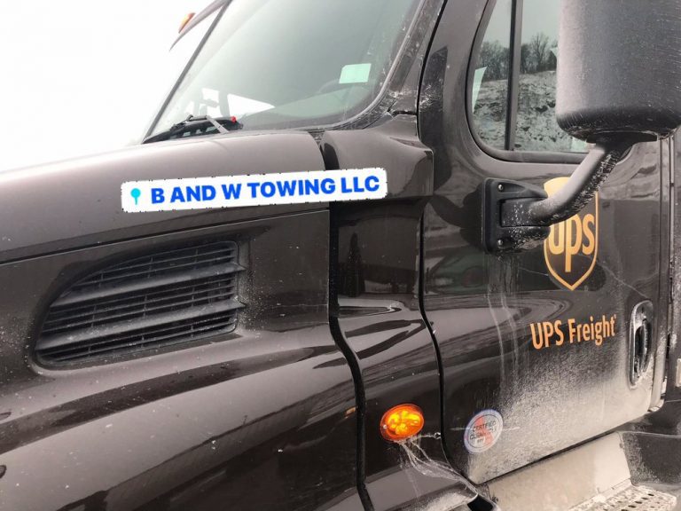 b and w towing painted post 3 768x576