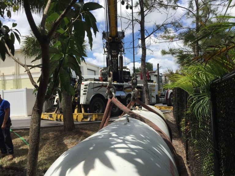 kw wrecker service palm city 1 768x576